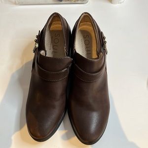 Never Worn Naturalizer Booties (Size 9)